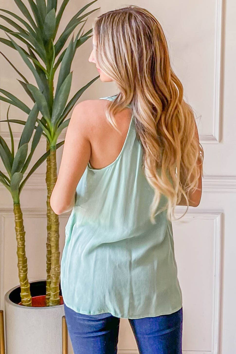 Lace Detail Sleeveless Tank Top